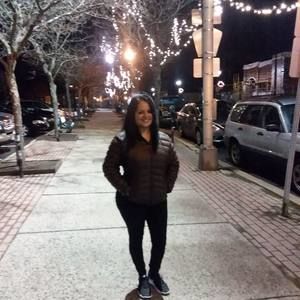 Meet your Posher, Yamileth